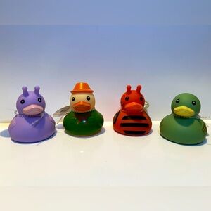 NEW!! Bullseye Playground Summer Rubber Duck Set-Includes 4 Ducks-(NWT)